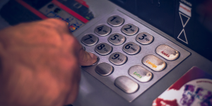 Capa de Artigo: JUROS COMPOSTOS